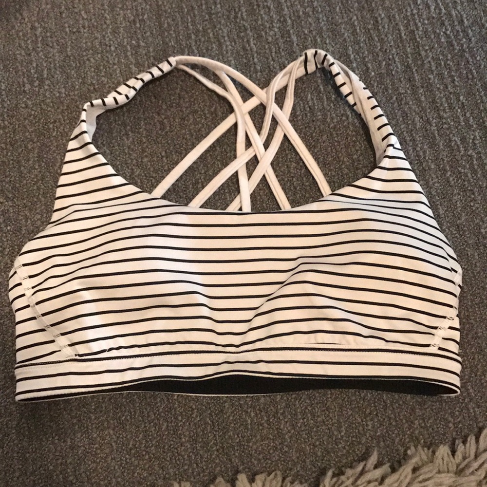 Lululemon sports bra